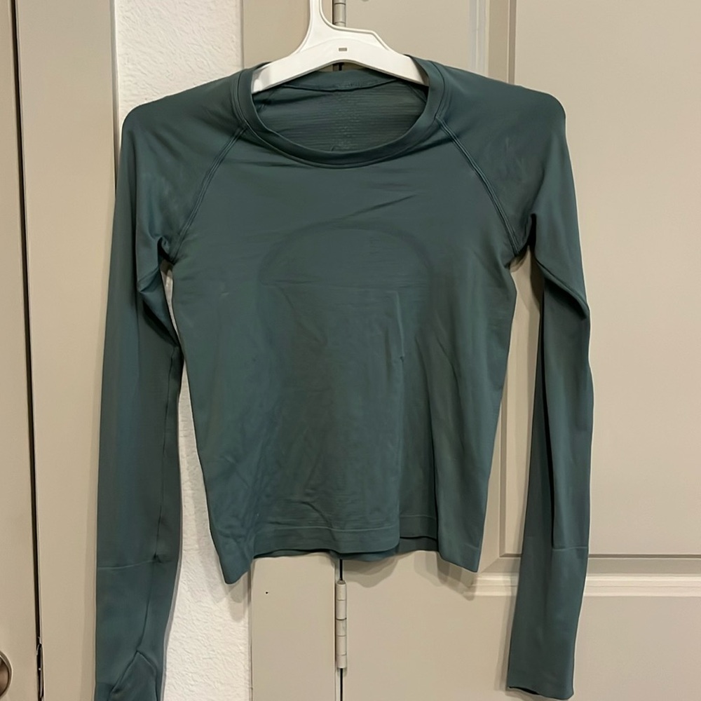 Women’s Lululemon Swiftly Tech Long Sleeve 2.0 *Race TIDT/TIDT Size 4